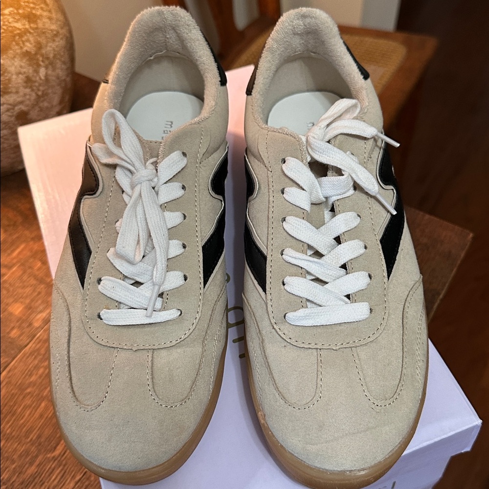 Madden Girl Taupe Gia Multicolor Sneakers. Size 9